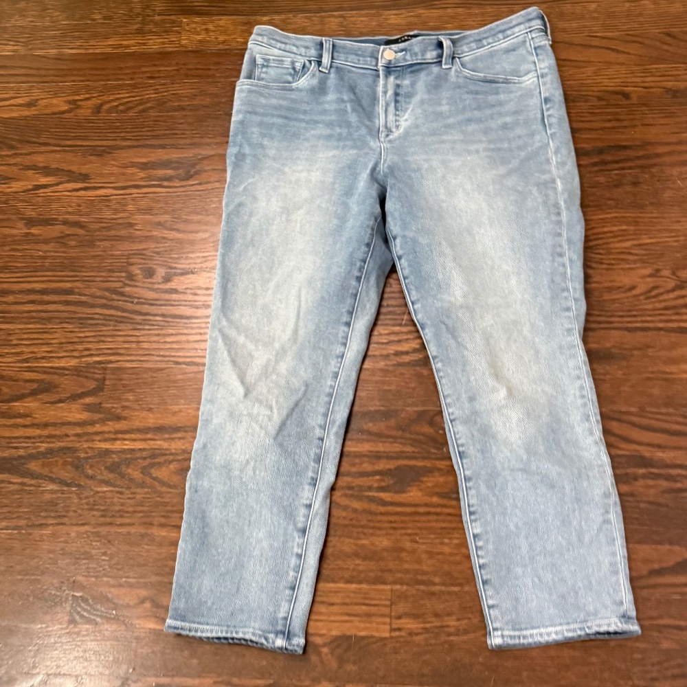 J Brand Rugby High Rise Crop Jeans in Utopia (medium wash blue) size 30